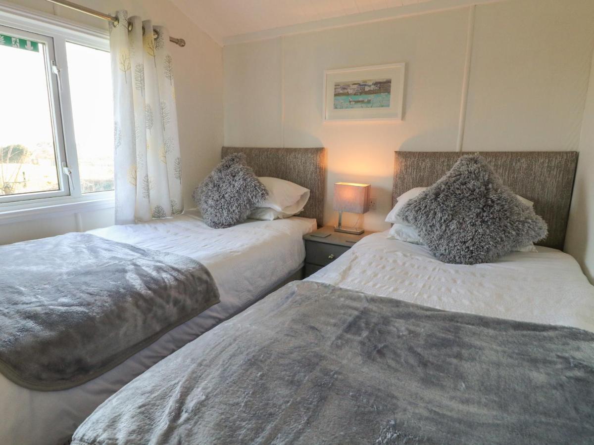 Smugglers Shack Villa พอลเพอร์โร ภายนอก รูปภาพ